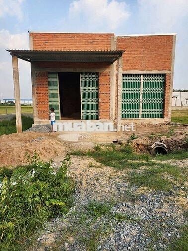 DT 330m2 có 2 căn nhà liền kề, 1 miếng đất, xã Đức Lập.SHR chính chủ