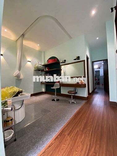 🏡 Nhà 1 mê – Hẻm 105 Lê Hồng Phong
💰 Chỉ: 2 tỷ 490 triệu