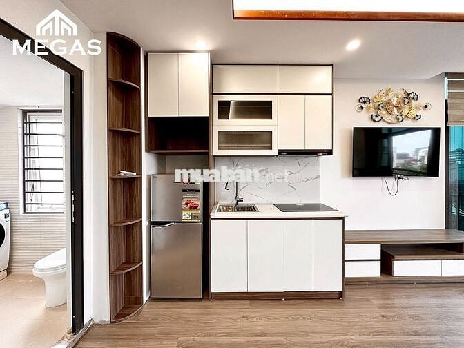 CHO THUÊ CĂN HỘ STUDIO FULL NỘI THẤT BAN CÔNG NGAY TẠI LẠC LONG QUÂN