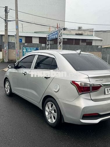 Hyundai Grand i10 2018 Sedan 1.2 AT Cần Bán