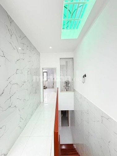 HXH CMT8 -60m2 ( 5.4x11m ) 4 TẦNG 5PN- SÁT MẶT TIỀN CHỈ NHỈNH 10 TỶ TL