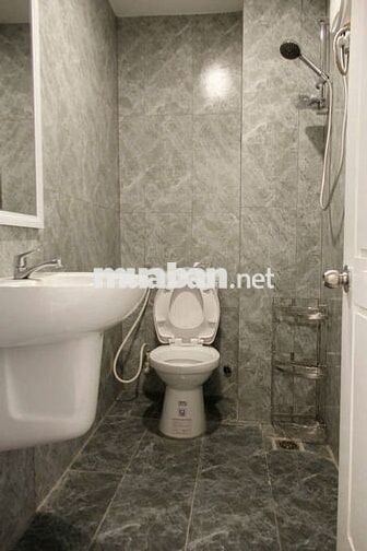 Phòng studio có ban công Q4 – 35m², giá 7.3tr, sẵn đầu tháng 11