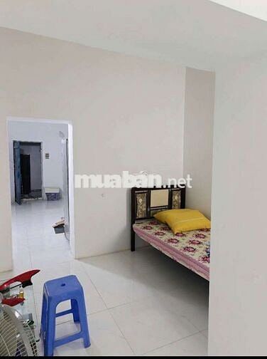 Cho thuê nhà nguyên căn hẻm xe hơi Bến Vân Đồn