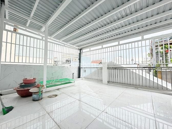 HXH CMT8 -60m2 ( 5.4x11m ) 4 TẦNG 5PN- SÁT MẶT TIỀN CHỈ NHỈNH 10 TỶ TL