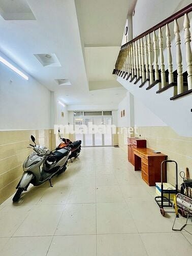 🔥Chỉ 23tr/tháng, thuê được ngay nhà mới 4 tầng Hoàng Hoa Thám MTKD🔥