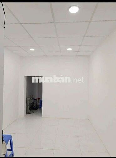 Cho thuê nhà nguyên căn hẻm xe hơi Bến Vân Đồn