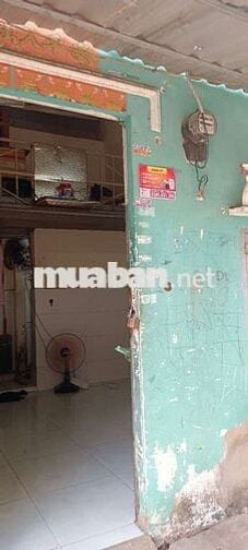 Phòng trọ dưới đất có gác lững,giờ tự do,có tolet riêng trong phòng