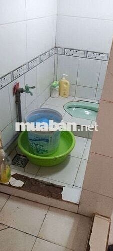 Phòng trọ dưới đất có gác lững,giờ tự do,có tolet riêng trong phòng