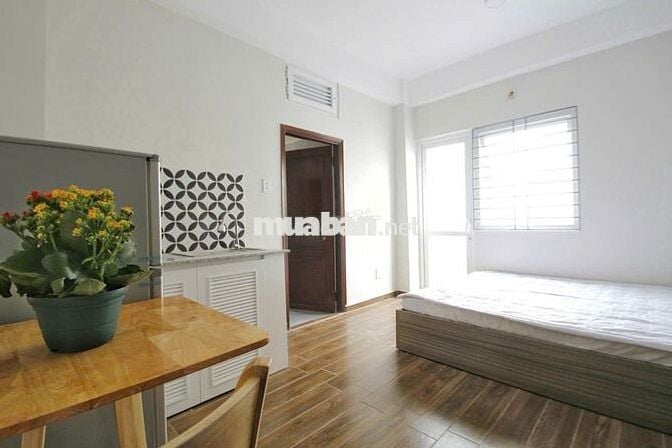 PHÒNG BAN CÔNG MỚI KENG - Ở TÔN ĐẢN, GẦN CẦU KÊNH TẺ, ÔNG LÃNH-CAMETTE