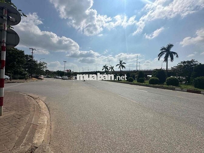 56m vĩnh thanh ngọc chi đông anh đường thông ô tô vào đất cạnh cầu NT