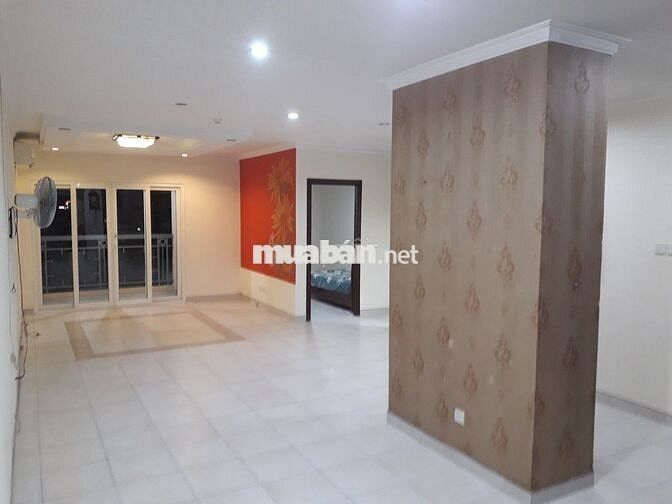 Cho thuê căn hộ Phúc Yên 1 - Tân Bình - 3PN 122m2