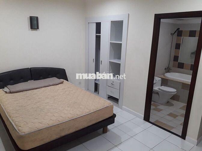 Cho thuê căn hộ Phúc Yên 1 - Tân Bình - 3PN 122m2