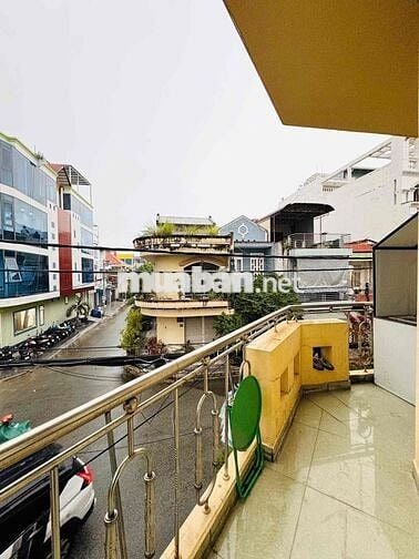 NGAY KHUBIỆT THỰ Q12 - VĂN HIẾN - NTTU  CĂN STUDIO CÓ BAN CÔNG GIÁ MỀM