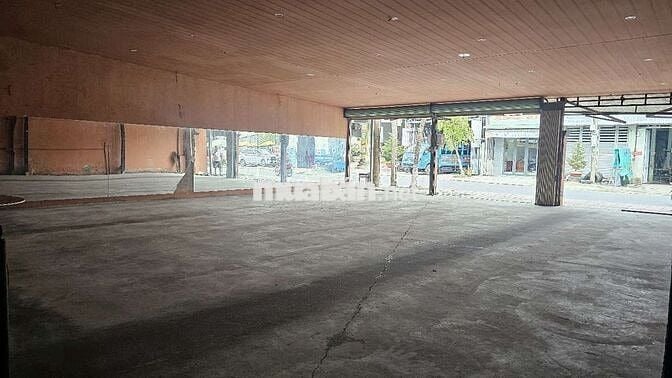 Cho thuê mặt bằng 140 m2 đường 14/9