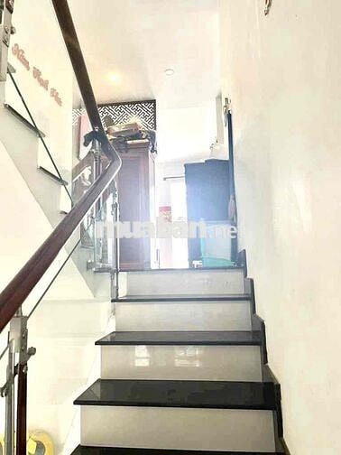 NHÀ 4Tầng, MT NGUYỄN TƯ GIẢN, P12 GÒ VẤP,  BTCT 5x15 GIÁ CỰC TỐT