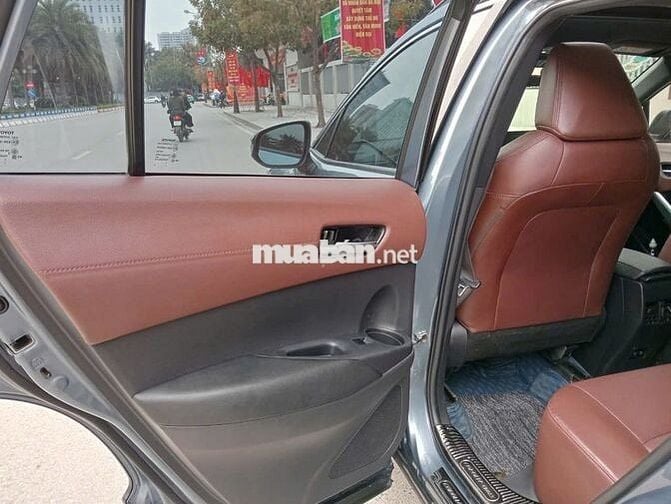 Toyota Corolla Cross đơi 2021 ban v