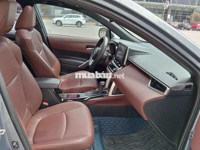 Toyota Corolla Cross đơi 2021 ban v