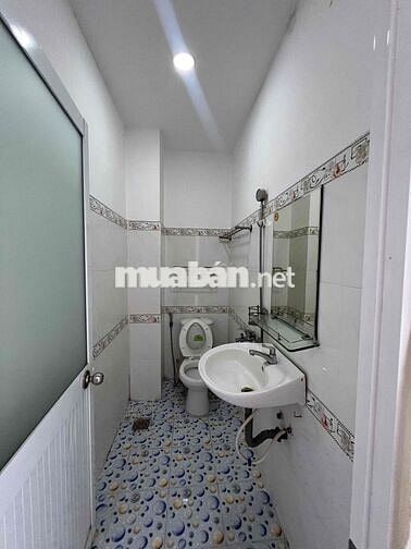 Nhà Gần Chợ Vườn Lài DT 160m2 1Trệt 2Lầu 4Pn 3Wc Hẻm Xe Tải Ban Công