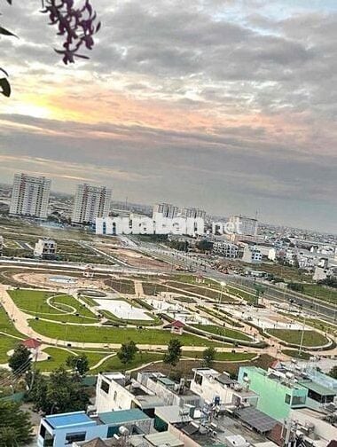 Đất hai mặt tiền khu 38ha đường Dương Thị Giang ( chính chủ)