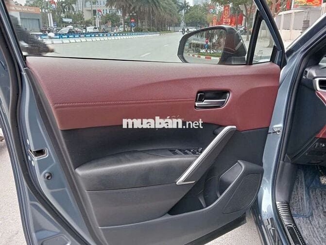 Toyota Corolla Cross đơi 2021 ban v