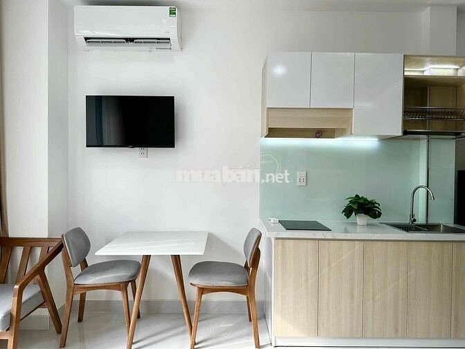 Căn Hộ Bancol Luxury Thang Máy Rộng 30m2 Ngay Đại Học Kinh Tế UEH