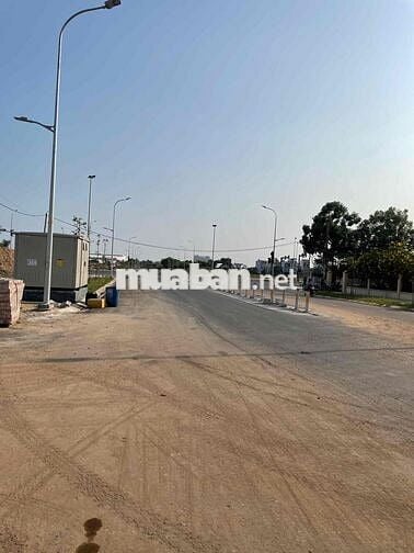 Đất hai mặt tiền khu 38ha đường Dương Thị Giang ( chính chủ)