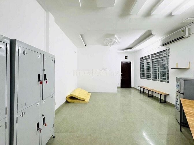 NGAY KHUBIỆT THỰ Q12 - VĂN HIẾN - NTTU  CĂN STUDIO CÓ BAN CÔNG GIÁ MỀM