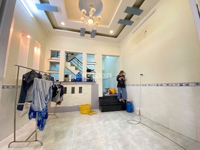 NHÀ LẦU SHR,60M2 P.Tân Tiến GẦN KHÁCH SẠN 5 Sao Mira Central Park Giá 