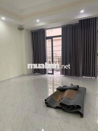 [TÌM NAM Ở GHÉP] Nhà nguyên căn, phòng rộng có bancol