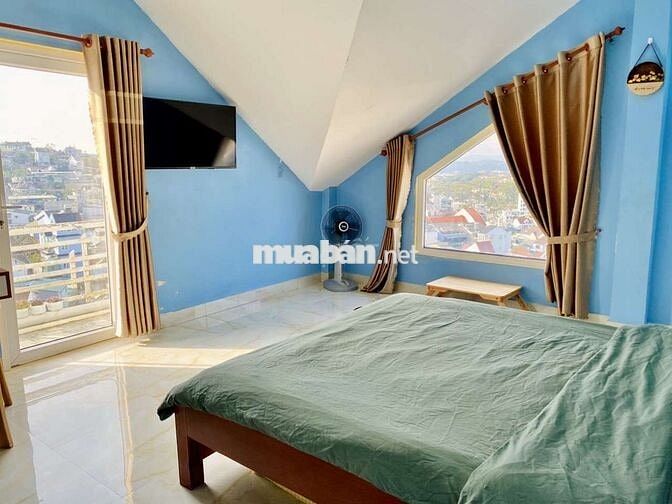 PHÒNG VIEW TOÀN THÀNH PHỐ & NÚI LANGBIANG NGẮM HOÀNG HÔN TẠI  PHÒNG 🌄