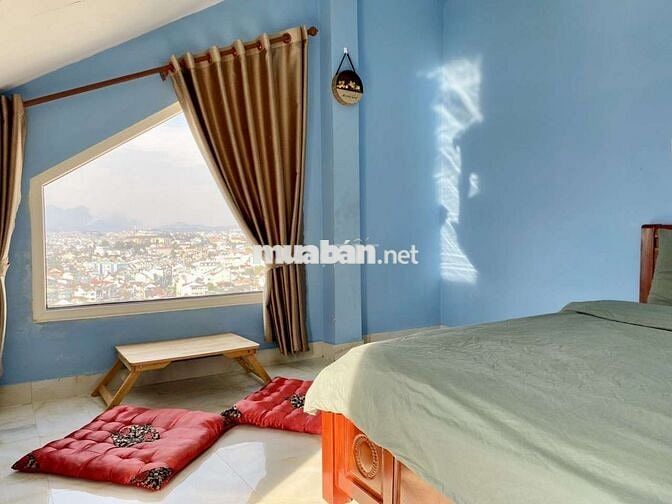 PHÒNG VIEW TOÀN THÀNH PHỐ & NÚI LANGBIANG NGẮM HOÀNG HÔN TẠI  PHÒNG 🌄