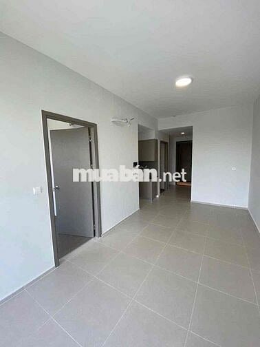 Bán căn 2pn 2wc view trực diện hồ bơi, sổ sẵn cc ngay c/cư West Gate