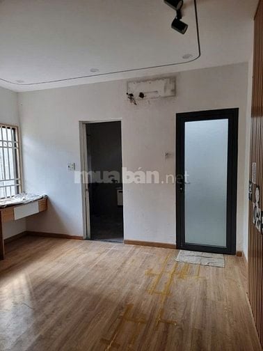 NHÀ LẦU SHR,60M2 P.Tân Tiến GẦN KHÁCH SẠN 5 Sao Mira Central Park Giá 