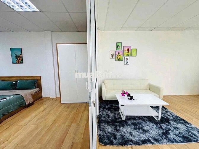 Cho thuê căn hộ dịch vụ ban công cực thoáng giá cực hời