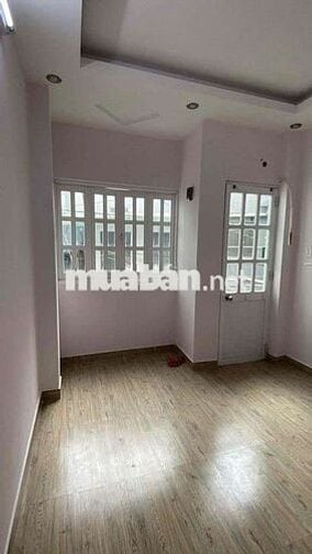 Nhà cho thuê đúc 2 tấm 4 phòng ngủ st