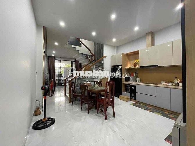 🇻🇳CHO THUÊ NHÀ 2 TẦNG FULL NỘI THẤT, CÓ CHỖ ĐẬU OTO