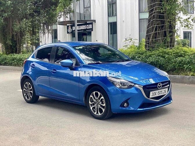 Mazda 2 2015 hatback - 8 km ( nhập Thái)