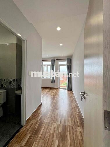 Nha Mới DT 4x18 1Trệt 2Lầu 3Pn 3Wc Sân Thượng Hẻm Xe Tải Ngay Bến Xưa