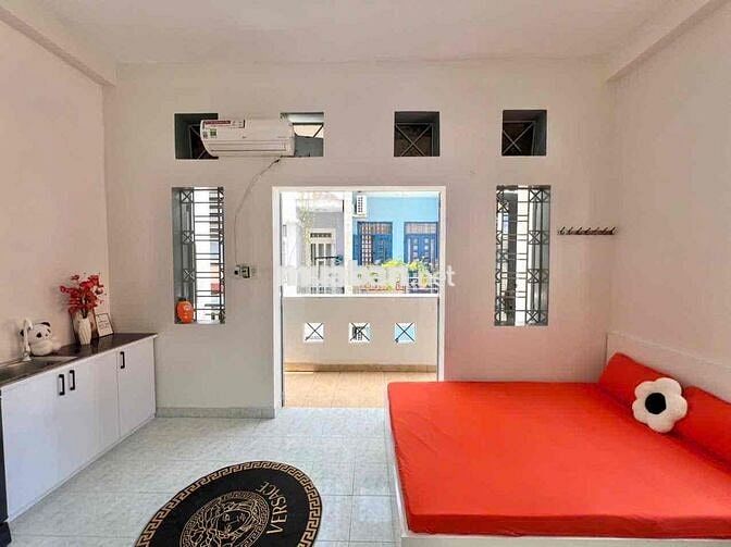 Cho thuê phòng CMT8 Q10 gần TOÀ NHÀ VIETTEL - CÔNG TRƯỜNG có Bancol