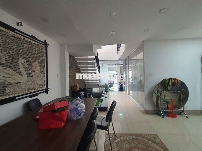 Mặt tiền kinh doanh Bình Thạnh – khuôn đất 379m² – giảm sốc còn 70 tỷ