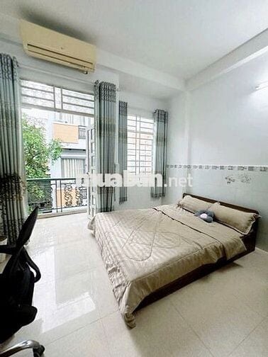 STUDIO BAN CÔNG RỘNG 30M2, FULL NỘI THẤT - Đ.THỐNG NHẤT