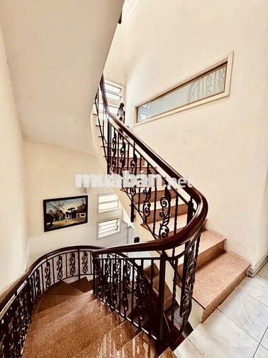 Giá rẻ 25Triệu - Biệt thự Mini 140 Nguyễn Đình Chính - DT 8x10m, 3TẦNG