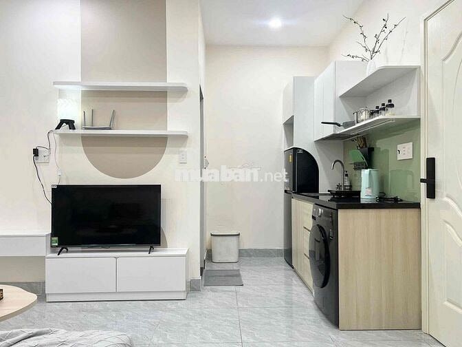 Căn Hộ 1 Phòng Ngủ Gần Ngã Tư Hàng Xanh Ngay Bùi Đình Tuý