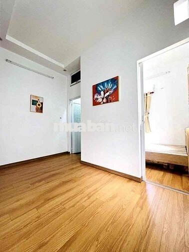 NHÀ ĐẸP GÁ RẺ • THỐNG NHẤT • GÒ VẤP • CÓ SẴN MÁY LẠNH • GIƯỜNG • 2PN.