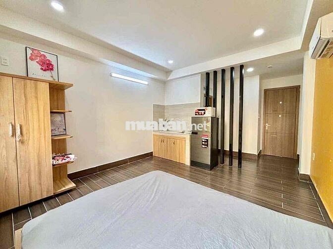 STUDIO BAN CÔNG GIÁ RẺ - FULL NỘI THẤT, CÓ THANG MÁY - NGAY VĂN LANG