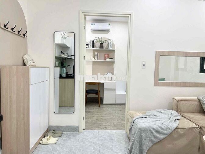 Căn Hộ 1 Phòng Ngủ Gần Ngã Tư Hàng Xanh Ngay Bùi Đình Tuý