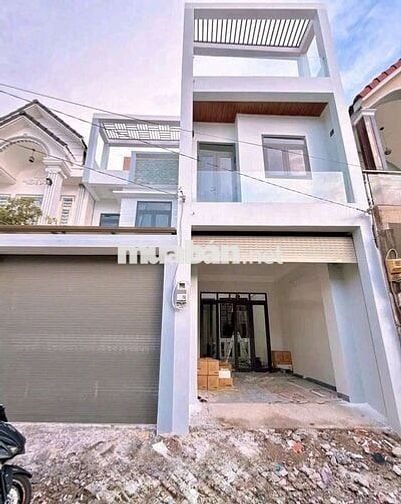 NHÀ 2 LẦU - HẺM 387 TRẦN NAM PHÚ