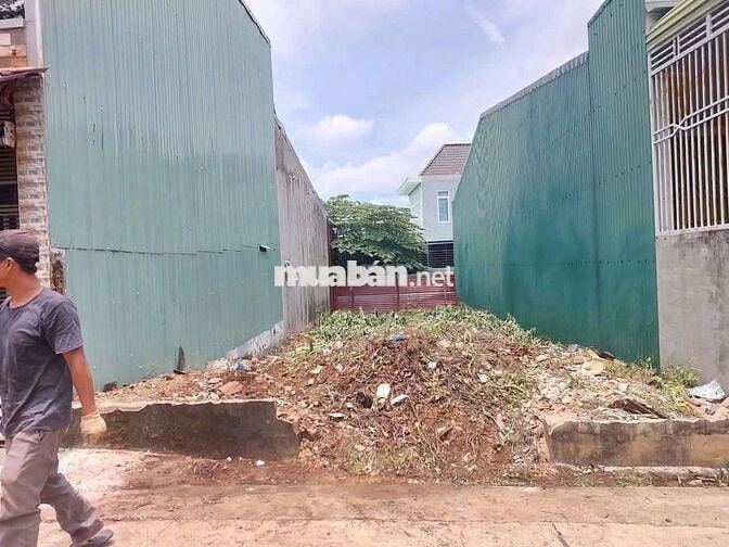 Lô đất 6m siêu đẹp hẻm 40 vạn xuân