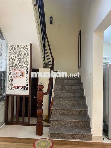 Cần cho thuê nhà phố Conic nguyên căn. Giá 16tr/th. LH: 0787 452 ***