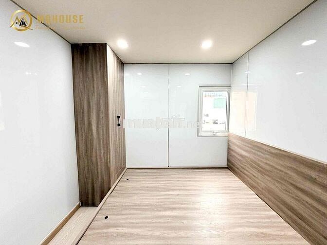 Khai trương căn hộ mới, Full nội thất ngay phố Phan Xích Long